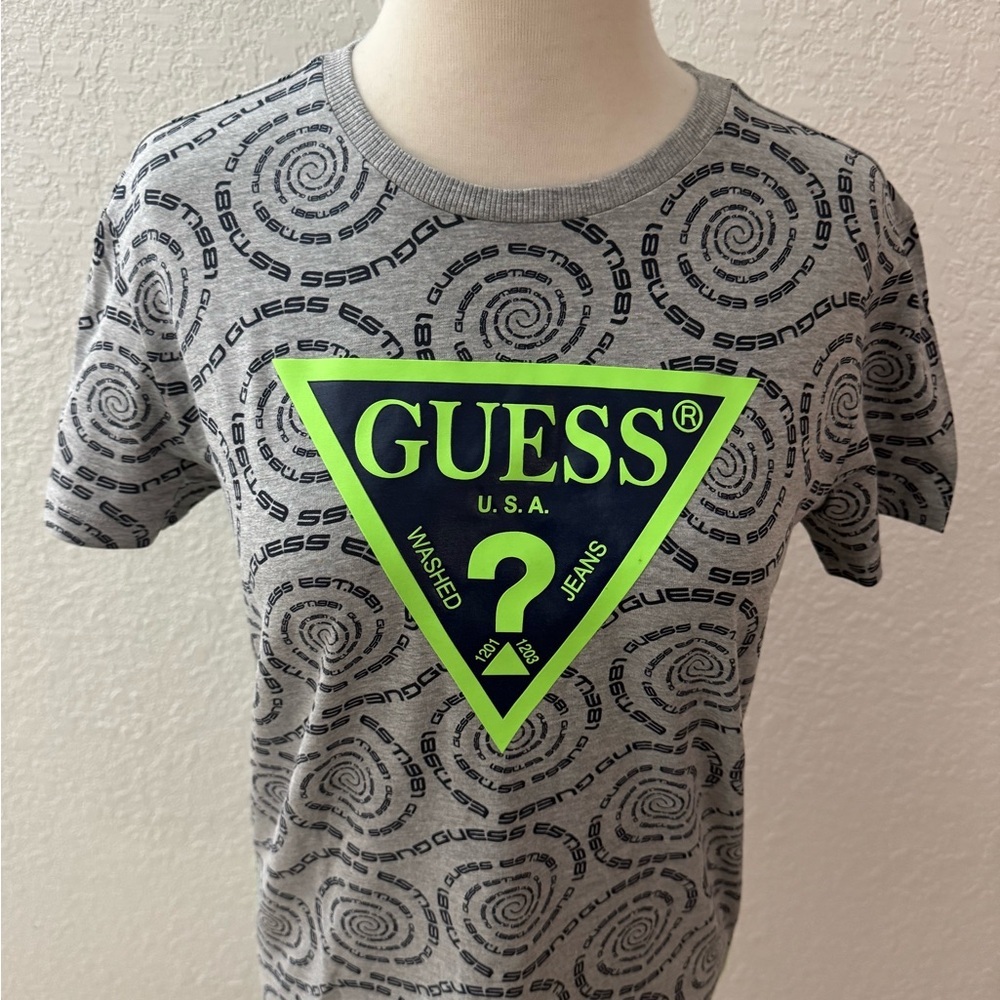 New With Tag Guess Unisex Youth T-Shirt Short Sleeve Graphic Print Sz. 16 NWT
